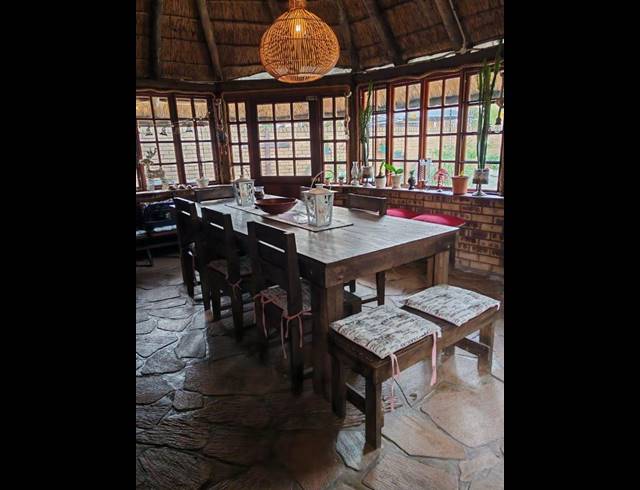 6 BEDROOM HOUSE FOR SALE IN SECUNDA